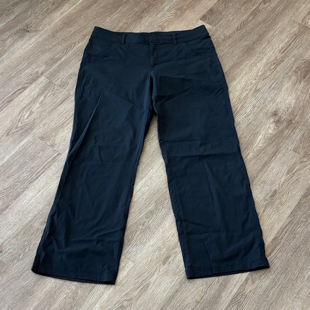Lucy Wide Leg Pants. Size L.